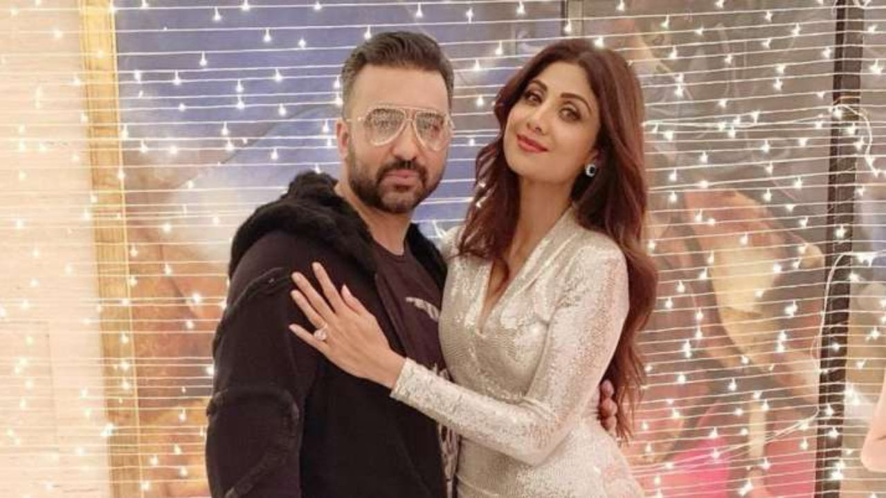 1280px x 720px - Watch: 'It's time to celebrate new beginnings,' says Shilpa Shetty when  quizzed about husband Raj Kundra's porn case at Nikamma trailer launch